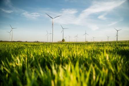 5 Groundbreaking Innovations Lighting the Way for Renewable Energy