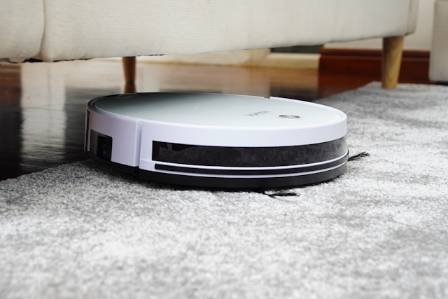 The 5 Best Lightweight Vacuums - Summer 2024